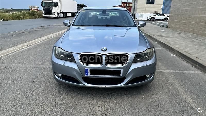 Usado BMW 320 177 CV (130 kW) 2009 Gris / plata Berlina