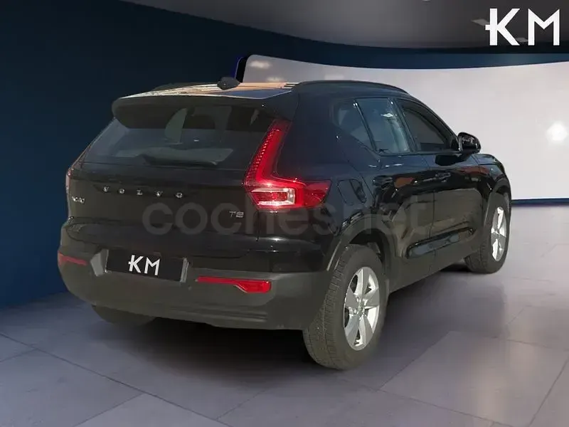 Usado Volvo XC40 Momentum 129 CV (94 kW) 2021 Negro SUV