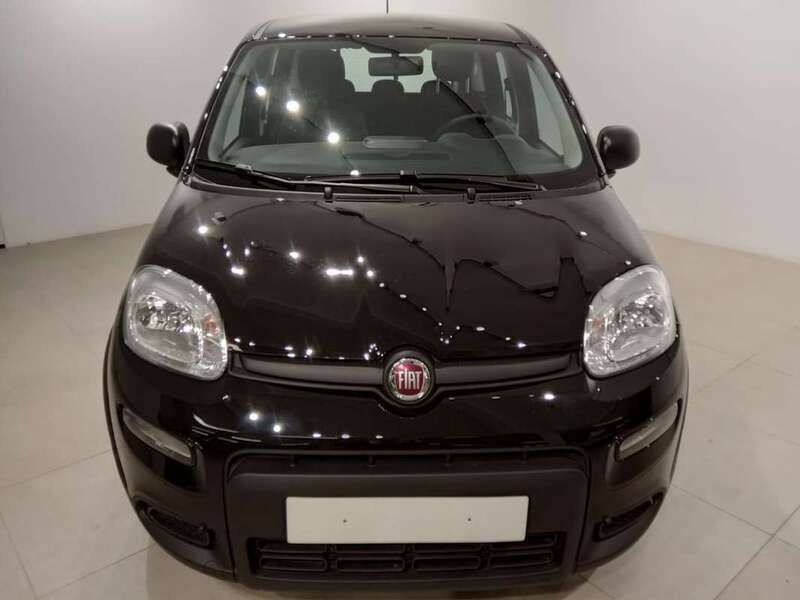 Usado Fiat Panda 69 CV (50 kW) 2024 Negro Utilitario