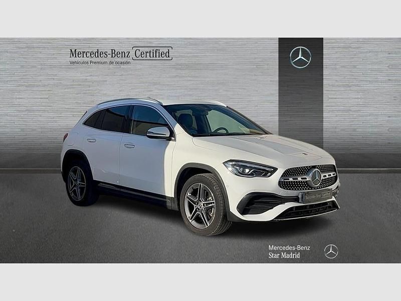Usado Mercedes GLA250 AMG line 218 CV (160 kW) 2022 Blanco SUV
