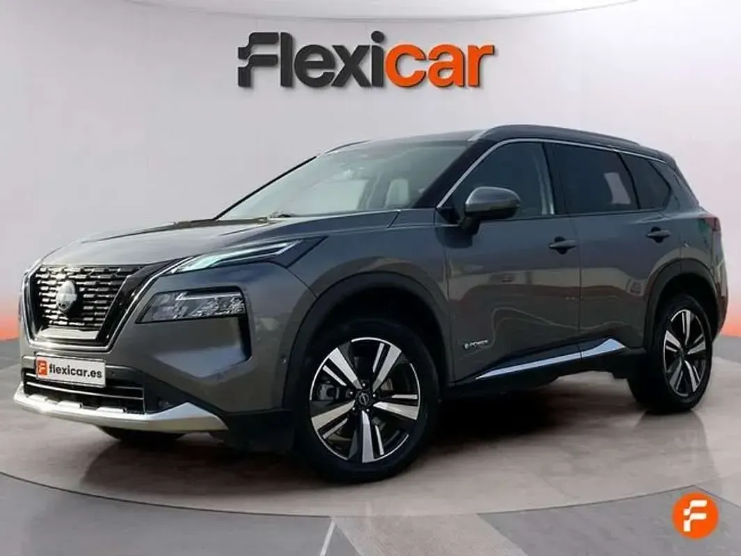 Usado Nissan X-Trail Tekna+ 204 CV (150 kW) 2024 Gris SUV