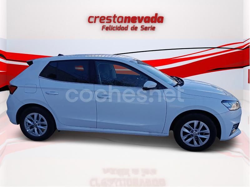 Usado Skoda Fabia Selection 80 CV (58 kW) 2024 Blanco Berlina