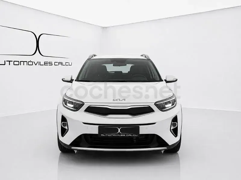 Usado Kia Stonic Style 100 CV (73 kW) 2025 Blanco SUV