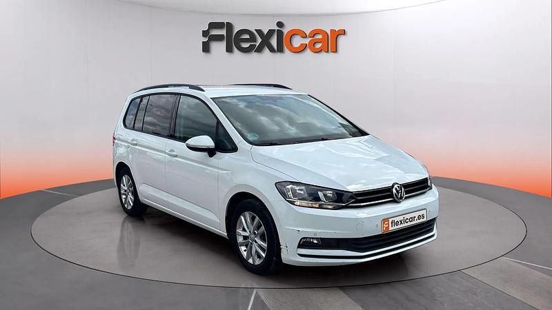 Usado VW Touran Business 116 CV (85 kW) 2019 Blanco Monovolumen