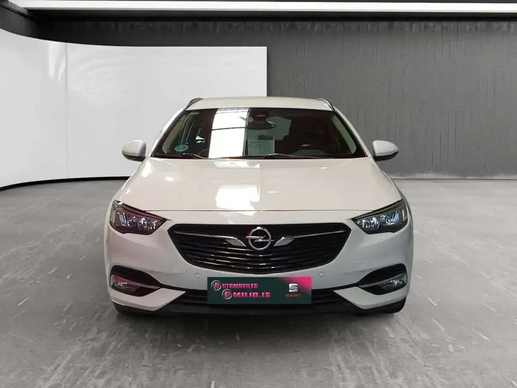 Usado Opel Insignia Excellence 136 CV (100 kW) 2018 Blanco Familiar