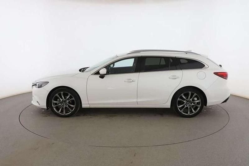Usado Mazda 6 Luxury 151 CV (111 kW) 2017 Blanco Familiar
