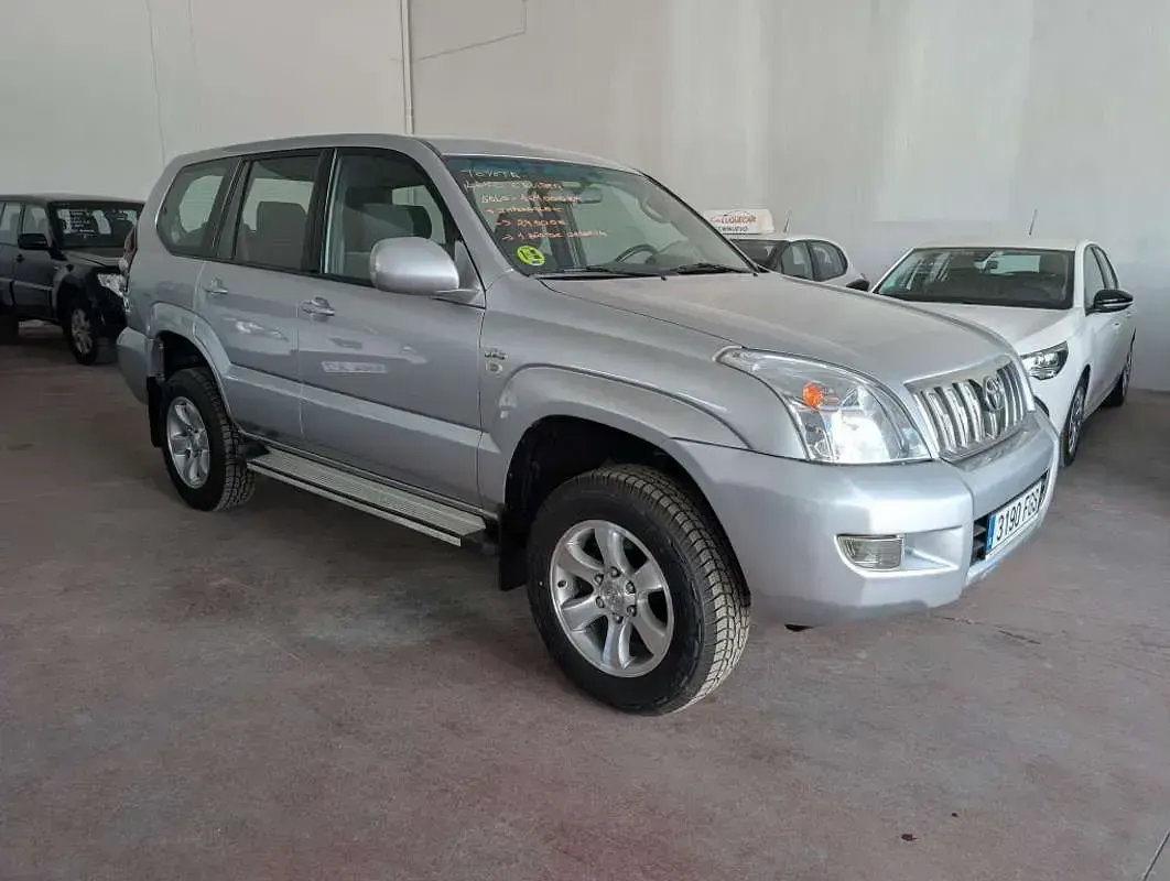 Usado Toyota Land Cruiser 173 CV (127 kW) 2006 Gris SUV
