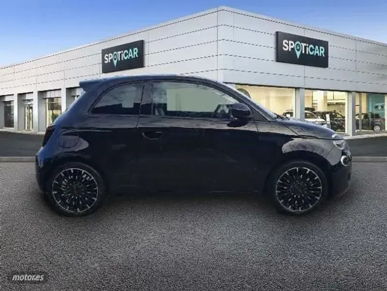 Usado Fiat 500e Icon 86 kW (118 CV) 2020 Negro Berlina
