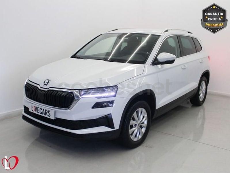 Usado Skoda Karoq Ambition 150 CV (110 kW) 2023 Blanco SUV