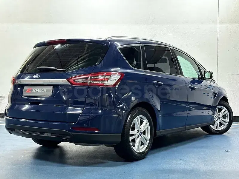 Usado Ford S-MAX Titanium 150 CV (110 kW) 2017 Azul Monovolumen