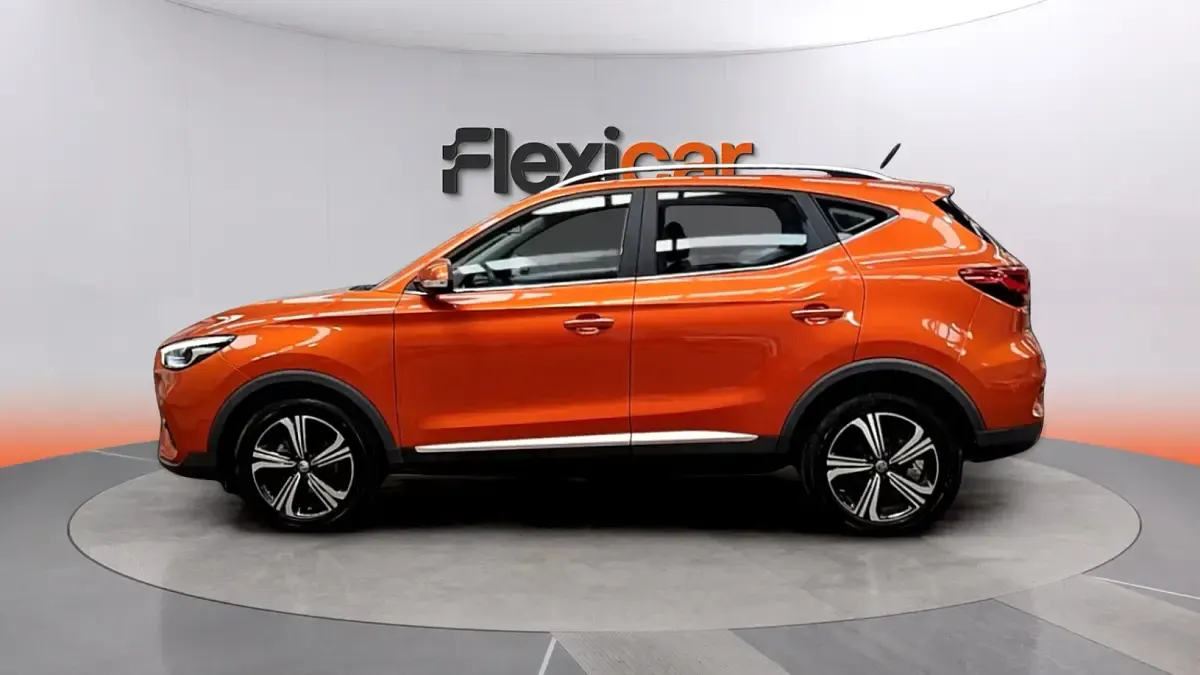 Usado MG ZS Comfort 106 CV (77 kW) 2022 Naranja SUV