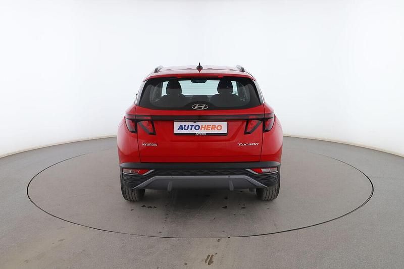 Usado Hyundai Tucson 150 CV (110 kW) 2021 Rojo SUV