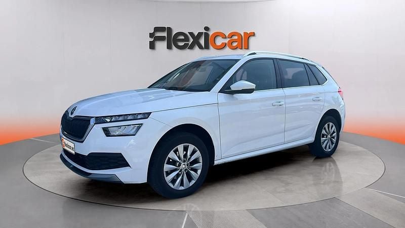 Usado Skoda Kamiq Ambition 110 CV (80 kW) 2022 Blanco SUV