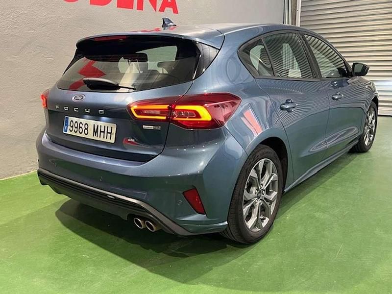 Usado Ford Focus ST-Line 125 CV (91 kW) 2023 Azul Utilitario