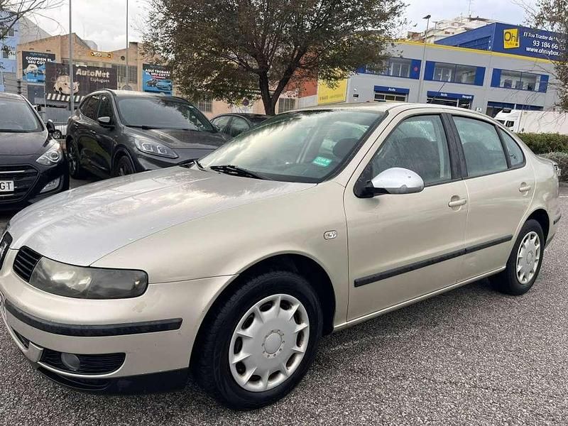Beige Usado 2004 Seat Toledo Stella Utilitario | 2600 € (Precio justo) - Imagen 1/4