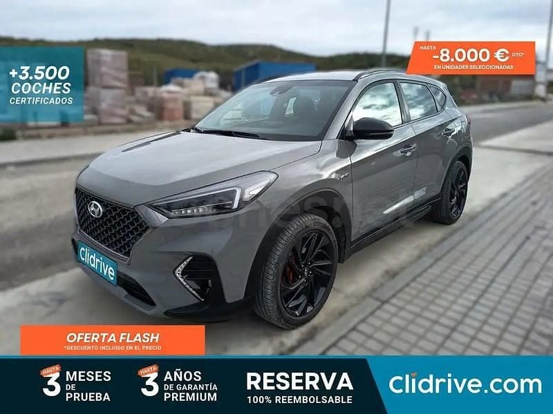 Usado Hyundai Tucson Style 136 CV (100 kW) 2020 Gris / plata SUV