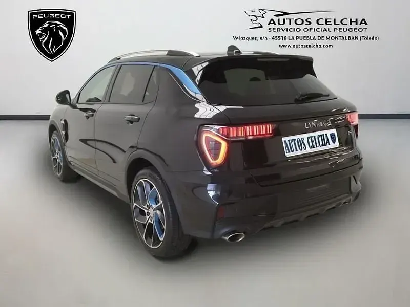 Usado Lynk & Co 01 261 CV (191 kW) 2024 Negro SUV