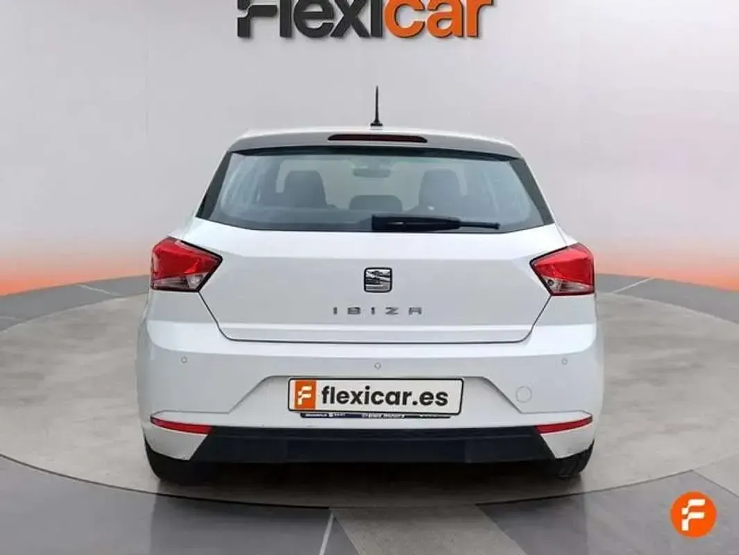 Käytetty Seat Ibiza Style 75 HP (55 kW) 2019 Valkoinen Viistoperä