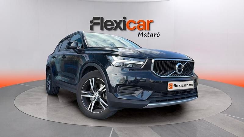 Usado Volvo XC40 Momentum 150 CV (110 kW) 2020 Negro SUV
