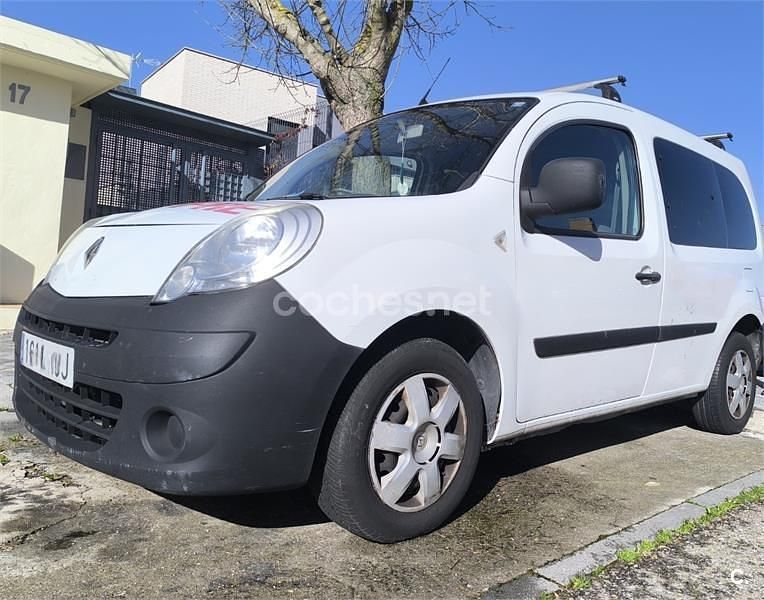 Usado Renault Kangoo 70 CV (51 kW) 2012 Blanco Monovolumen