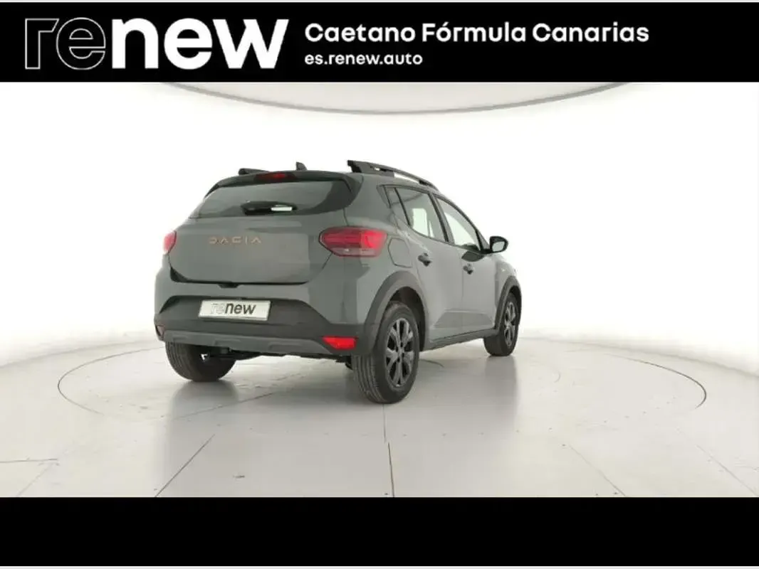Usado Dacia Sandero Extreme 101 CV (74 kW) 2025 Verde Utilitario