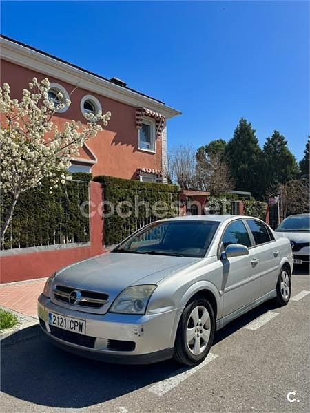 Usado Opel Vectra Elegance 125 CV (91 kW) 2003 Gris / plata Berlina
