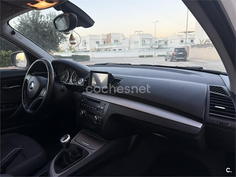 Usado BMW 118 143 CV (105 kW) 2011 Blanco Utilitario