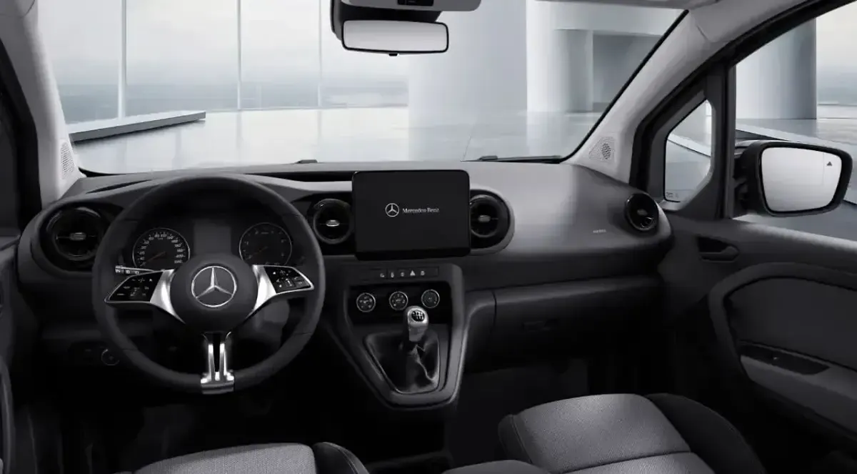 Nuevo Mercedes T160 95 CV (69 kW) 2025 Negro Monovolumen