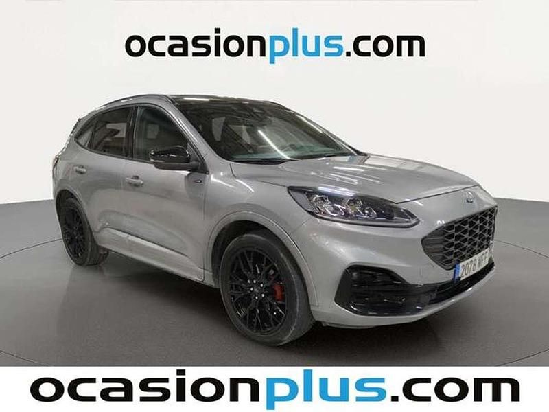 Usado Ford Kuga ST-Line 224 CV (164 kW) 2023 Plateado SUV