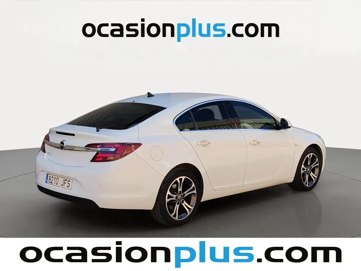 Usado Opel Insignia Excellence 140 CV (102 kW) 2015 Blanco Berlina