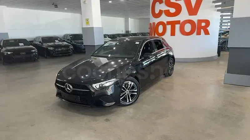 Usado Mercedes A200 163 CV (119 kW) 2023 Negro Berlina