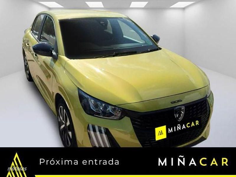 Usado Peugeot 208 Active 102 CV (75 kW) 2024 Amarillo Utilitario