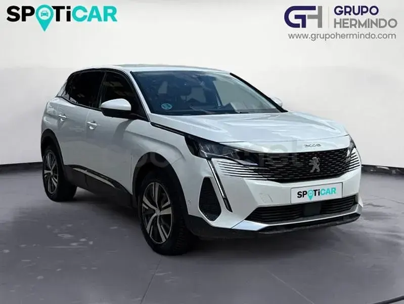 Usado Peugeot 3008 Allure 130 CV (95 kW) 2021 Blanco SUV