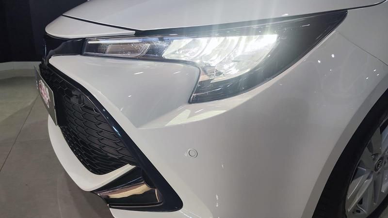Usado Toyota Corolla Active 184 CV (135 kW) 2020 Blanco Familiar
