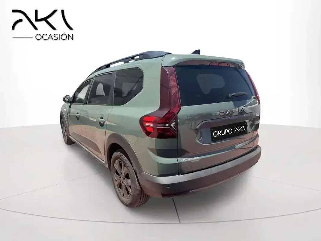 Usado Dacia Jogger Extreme 140 CV (102 kW) 2024 Verde Monovolumen