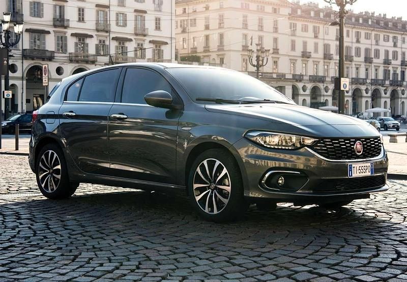 Usado Fiat Tipo Easy 95 CV (69 kW) 2018 Beige Utilitario