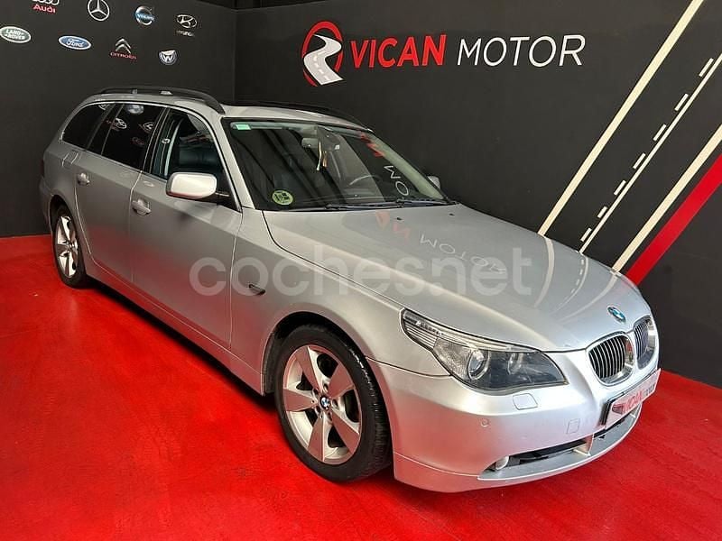 Gris / plata Usado 2006 BMW 530 Familiar | 7900 € (Precio justo) - Imagen 1/4