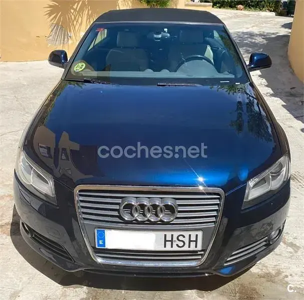 Usado Audi A3 Cabriolet Attraction 140 CV (102 kW) 2010 Azul Descapotable