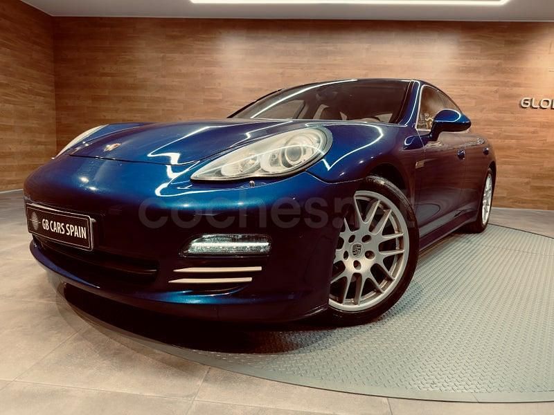 Begagnad Porsche Panamera 400 HK (294 kW) 2010 Blå Halvkombi