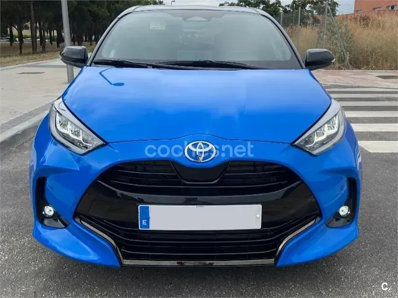 Usado Toyota Yaris Hybrid Edition 130 CV (95 kW) 2024 Azul Berlina
