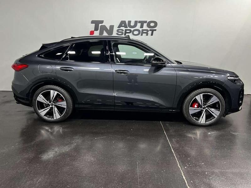 Usado Audi SQ5 Sportback Comfort 367 CV (269 kW) 2025 Gris SUV