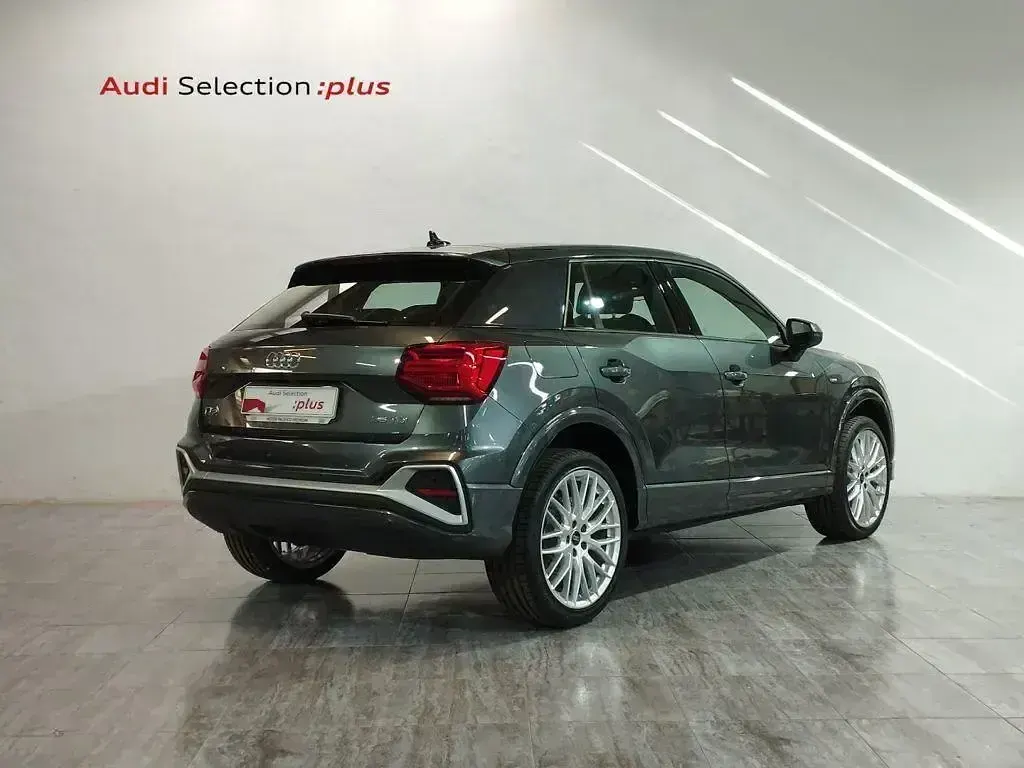 Usado Audi Q2 150 CV (110 kW) 2025 Gris SUV