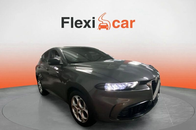 Gris Usado 2023 Alfa Romeo Tonale Super SUV | 21.190 € (Precio justo) - Imagen 1/4