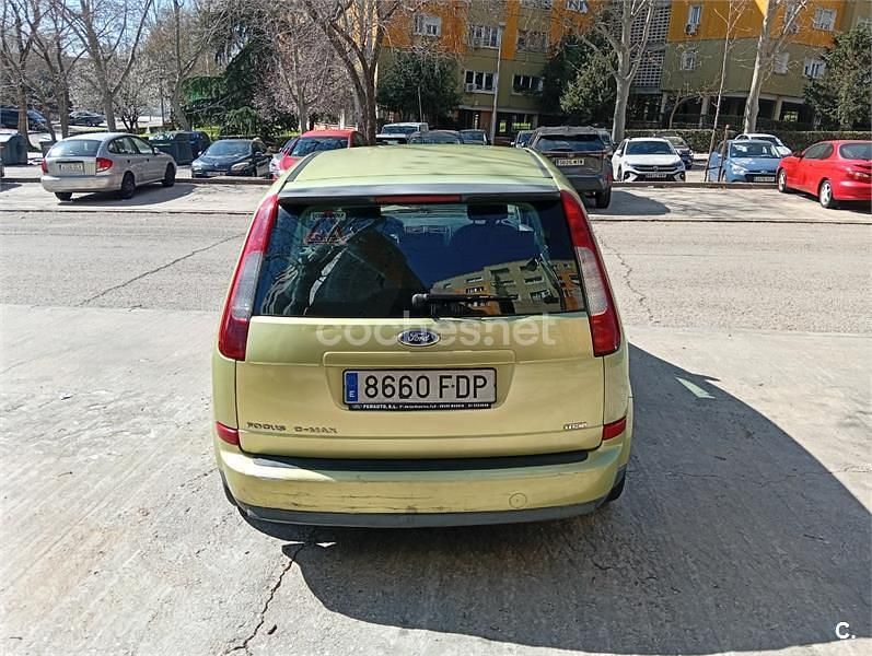 Usado Ford C-MAX Trend 109 CV (80 kW) 2006 Amarillo Monovolumen