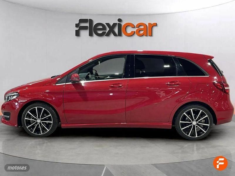 Usado Mercedes B200 136 CV (100 kW) 2017 Rojo Monovolumen