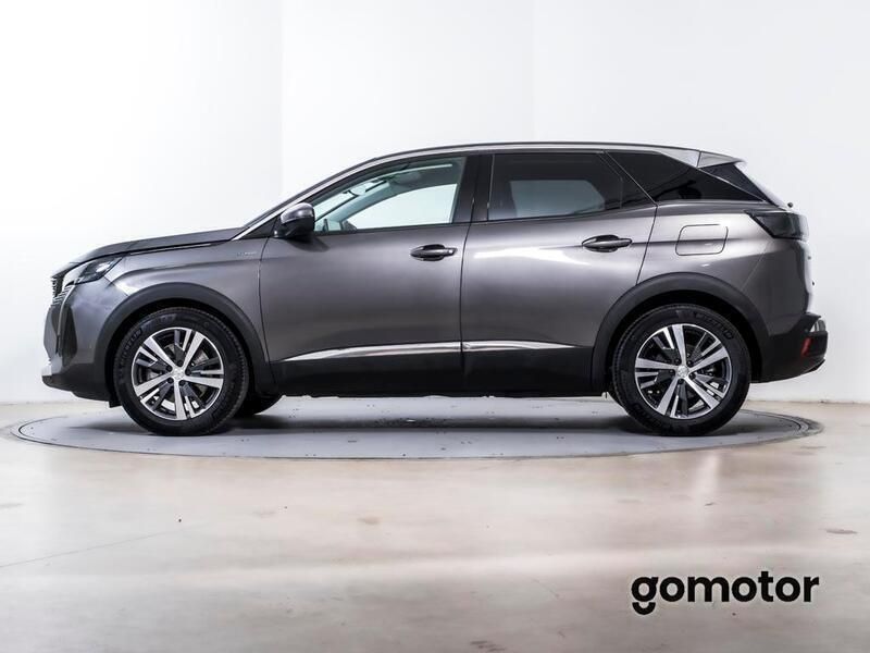 Usado Peugeot 3008 Allure 225 CV (165 kW) 2022 Gris platino SUV