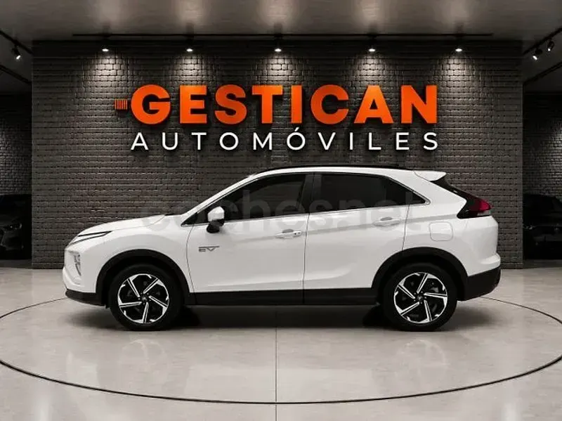 Usado Mitsubishi Eclipse Cross 188 CV (138 kW) 2022 Blanco SUV