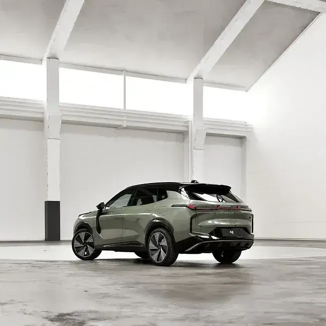 Nuevo Lynk & Co 08 350 CV (257 kW) 2026 Verde SUV