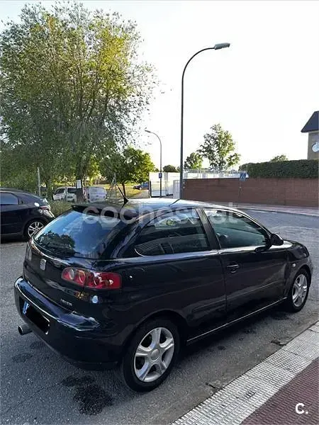 Usado Seat Ibiza Stylance 100 CV (73 kW) 2005 Negro Utilitario