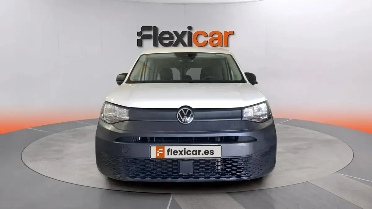 Usado VW Caddy California 102 CV (75 kW) 2023 Rosa Monovolumen